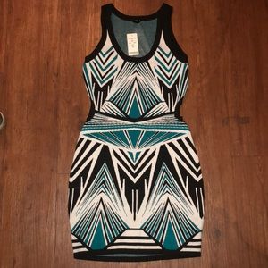 NWT 2B short sleeved sweater dress